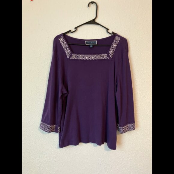 ❤️3/$12 Karen Scott size XL Purple Top with Embroidery - Picture 1 of 4